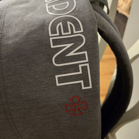 HERSCHEL INDEPENDENT Backpack - Picture 8 of 14